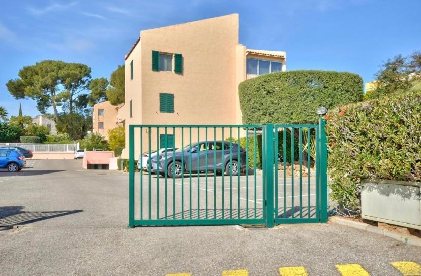 Studio Avec Piscines A 500M De La Plage Bandol Exteriör bild