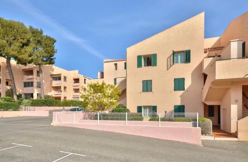 Studio Avec Piscines A 500M De La Plage Bandol Exteriör bild