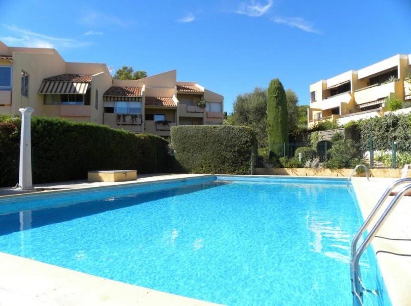 Studio Avec Piscines A 500M De La Plage Bandol Exteriör bild