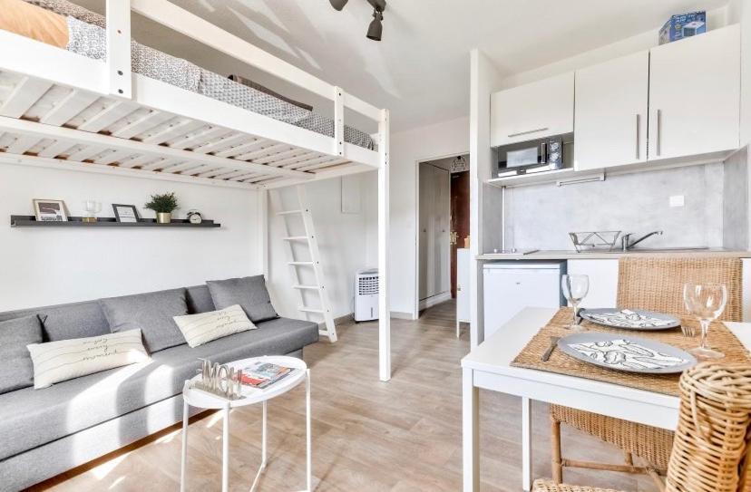 Studio Avec Piscines A 500M De La Plage Bandol Exteriör bild